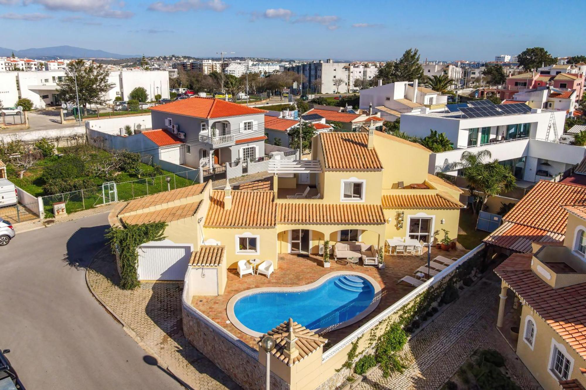 Charming Villa, Lagos - Pool - No Need For Car Exterior photo