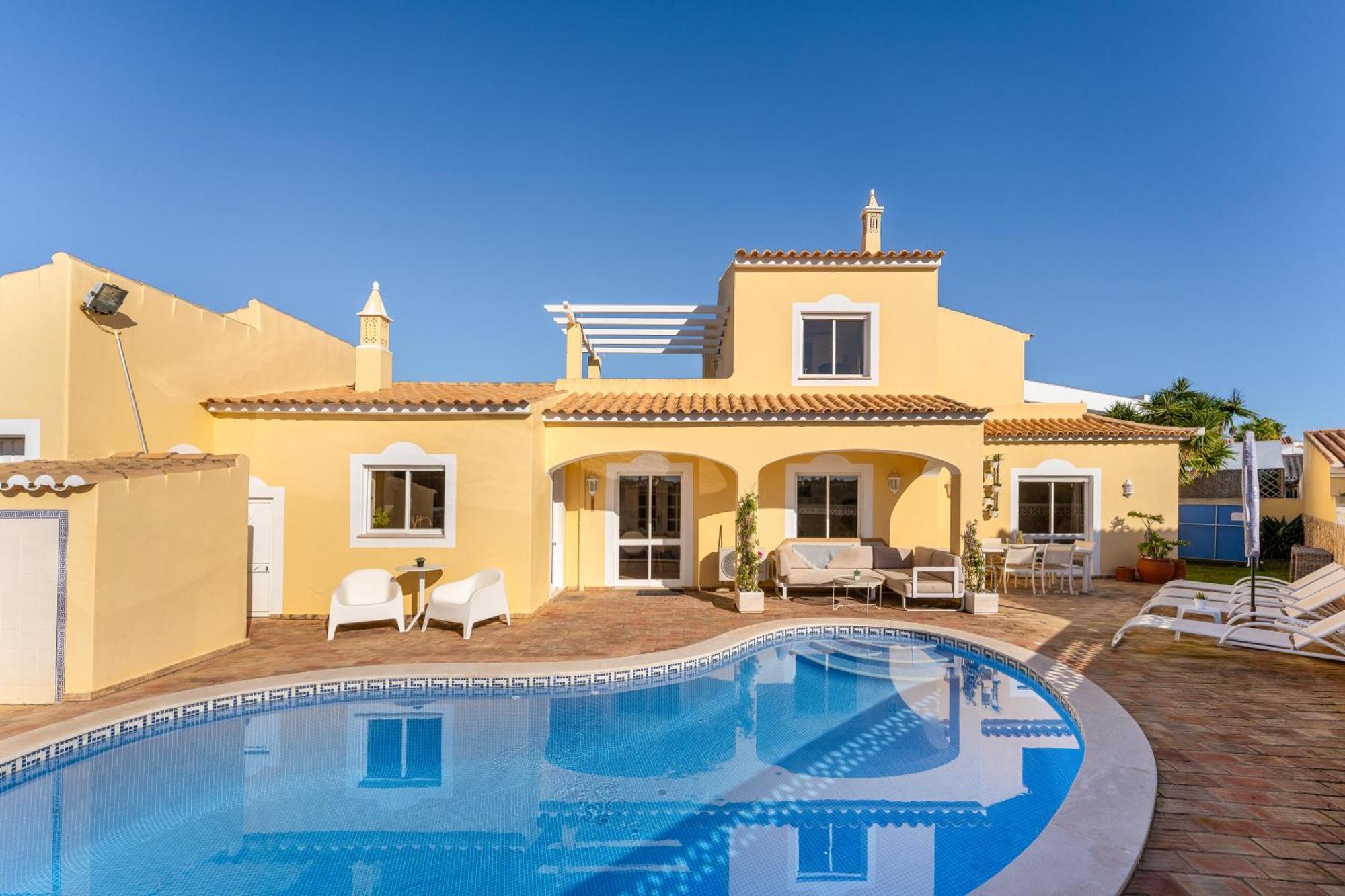 Charming Villa, Lagos - Pool - No Need For Car Exterior photo